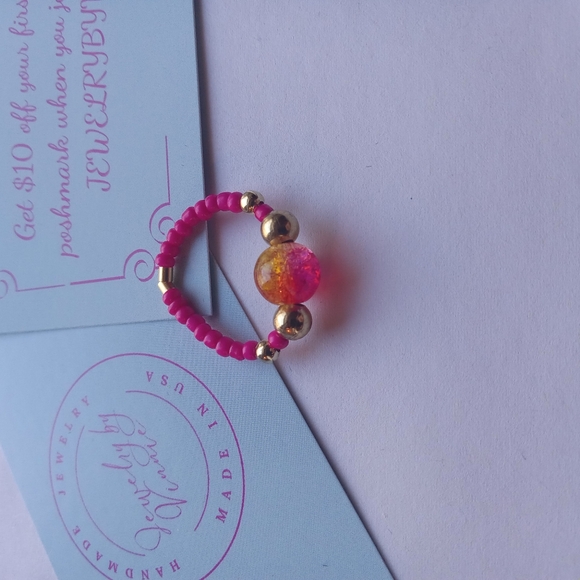 Hand Crafted Pink and Gold Beaded Stretch Ring 6,7,8 - Picture 4 of 5